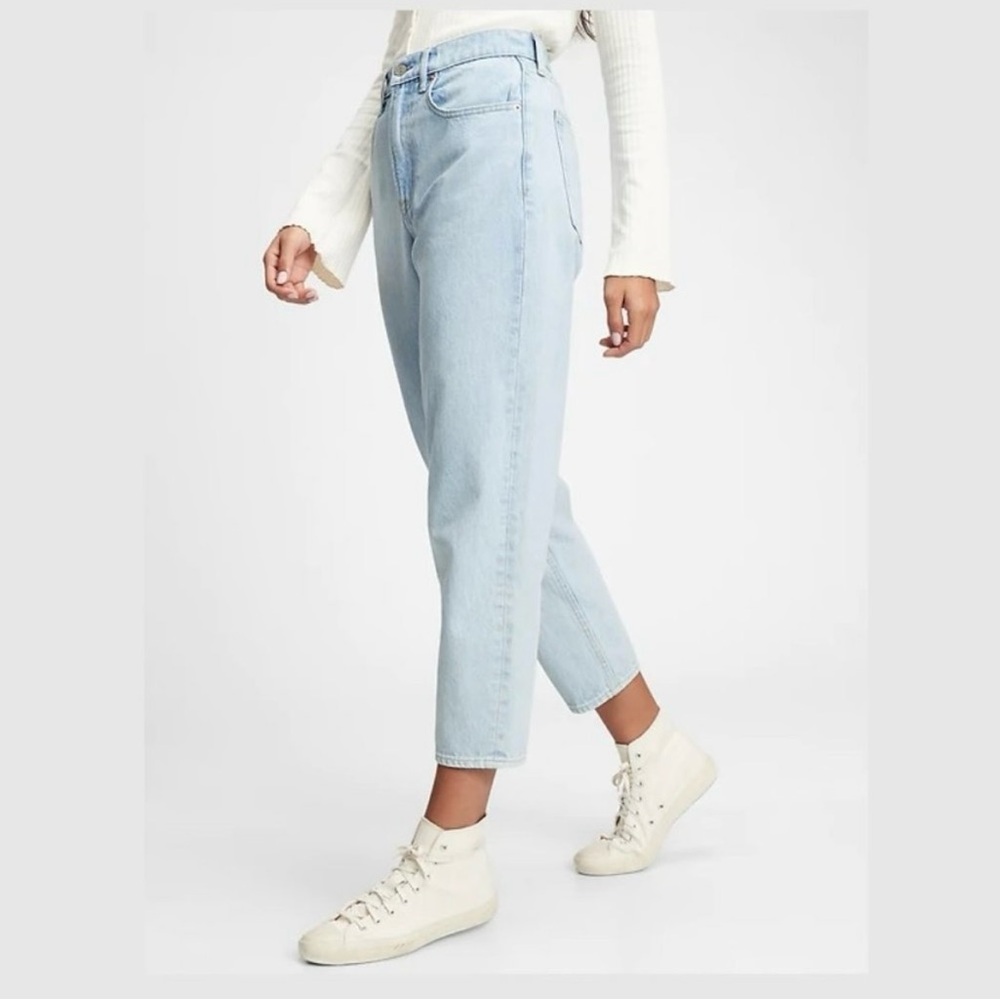 GAP High Rise Barrel Jeans Light Wash 28/6T, NWT, Sold Out